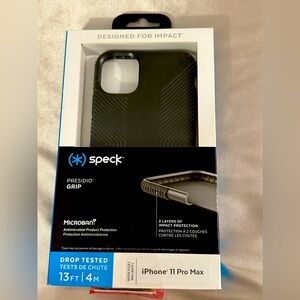 Speck Presidio Grip iPhone 11 Pro Max case. Brand New
